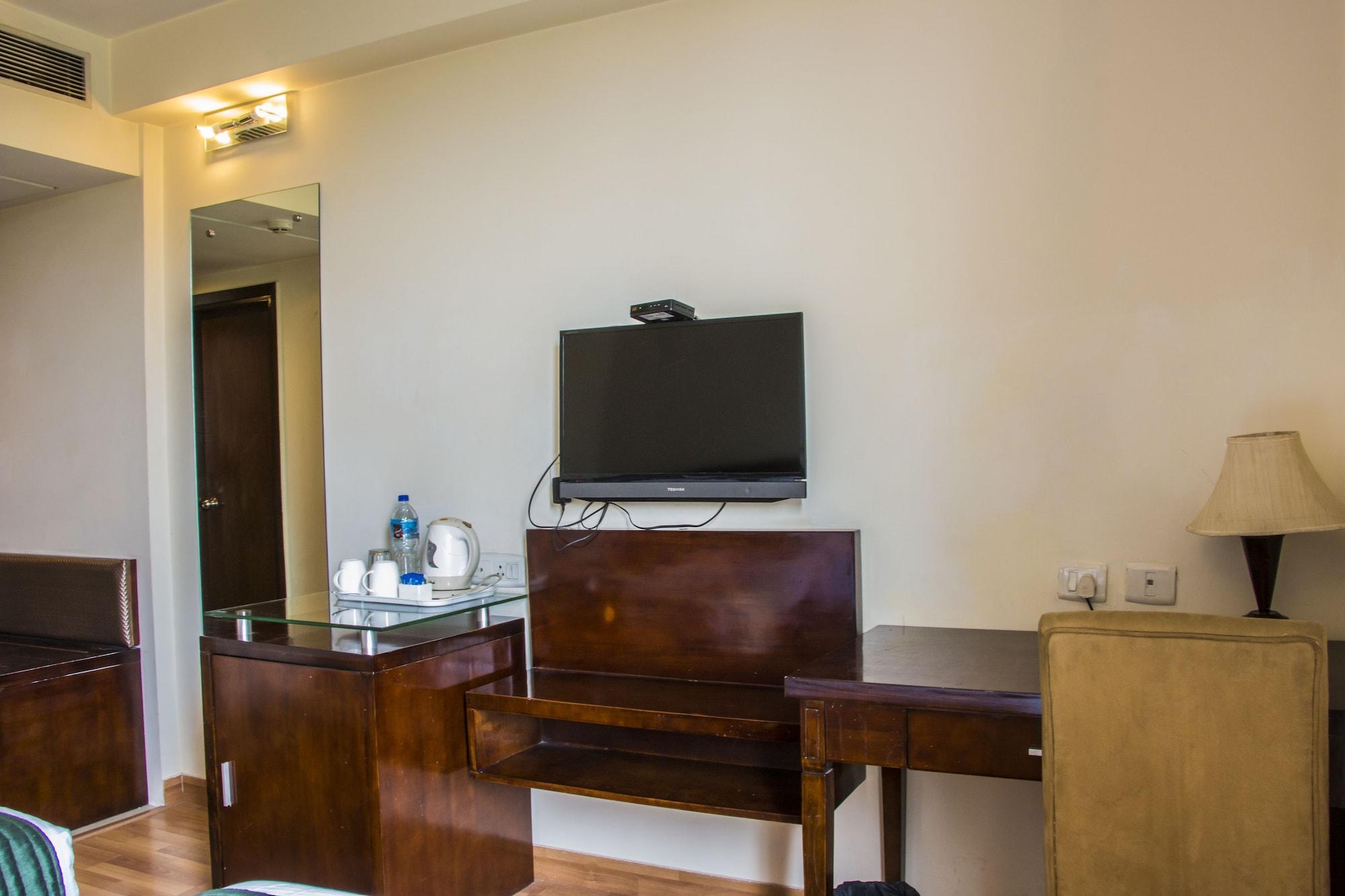 Rosemallow Hotel Нью-Дели Экстерьер фото
