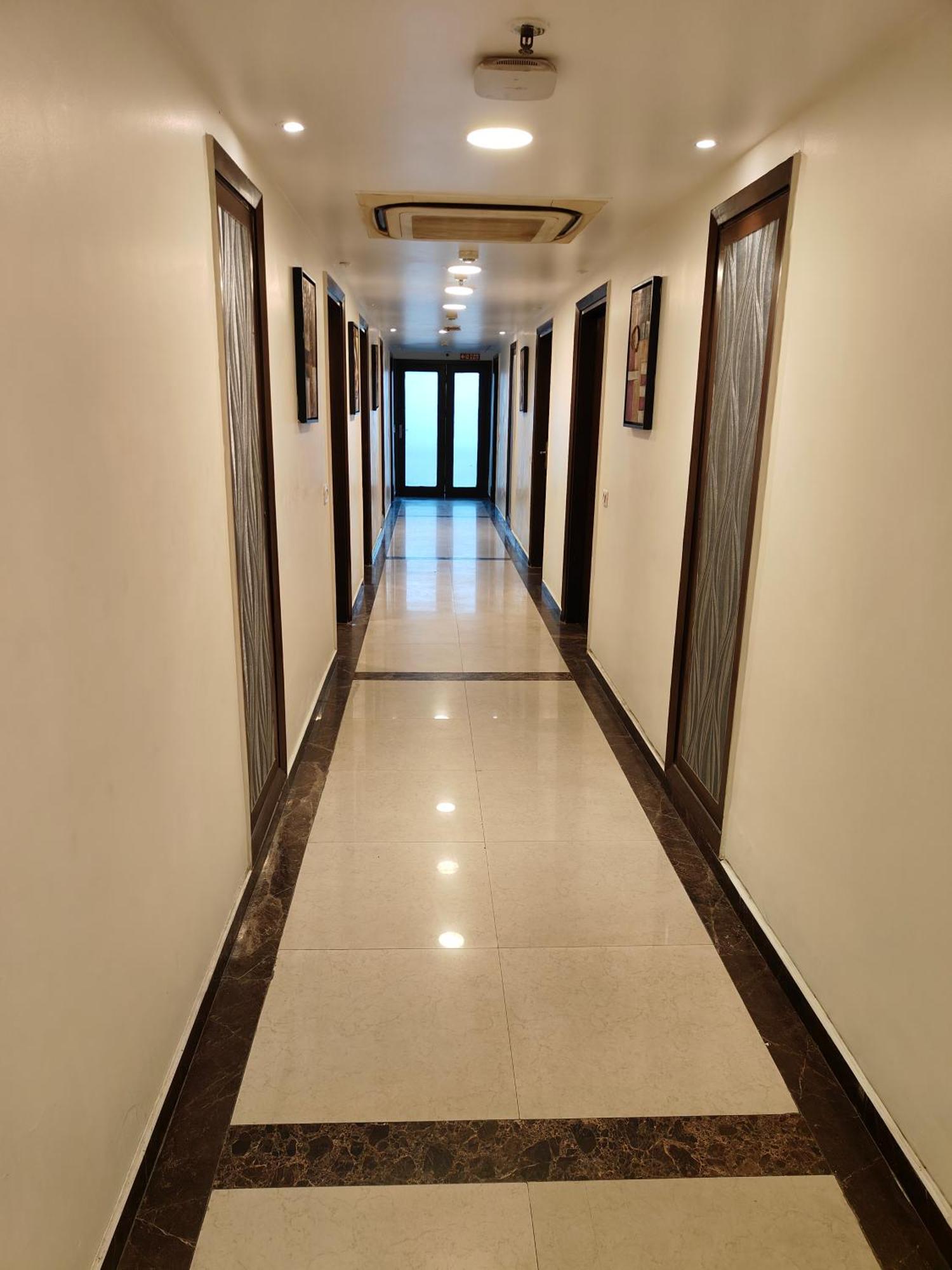 Rosemallow Hotel Нью-Дели Экстерьер фото